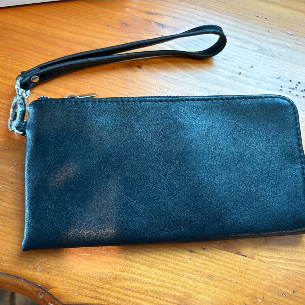Wild Fable Black Wristlet